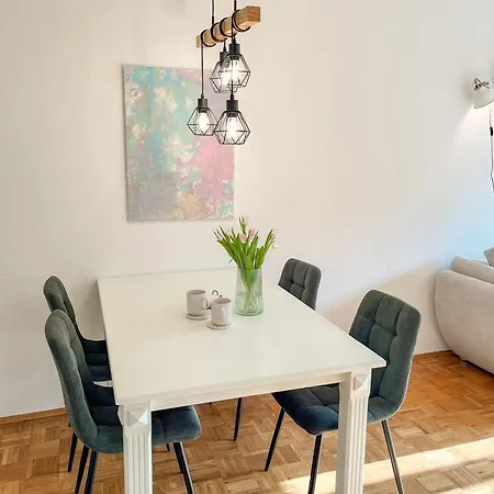 Helles 2 Mit Balkon Und Tiefgarage