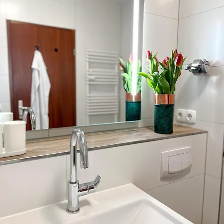 Helles 2 Mit Balkon Und Tiefgarage *