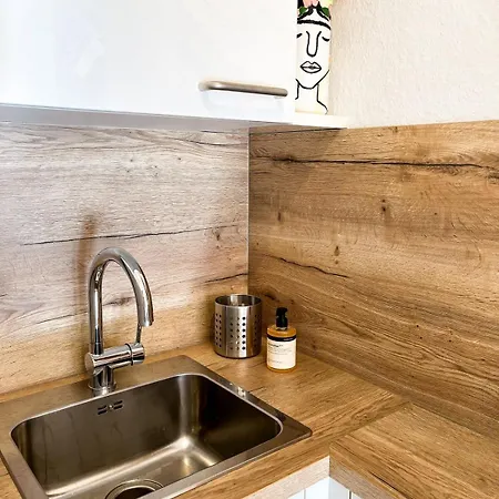 Helles 2 Mit Balkon Und Tiefgarage Appartement *