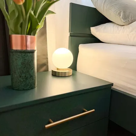 Helles 2 Mit Balkon Und Tiefgarage Apartment