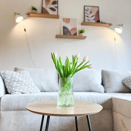 Helles 2 Mit Balkon Und Tiefgarage *