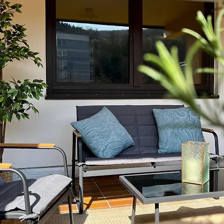 Helles 2 Mit Balkon Und Tiefgarage *