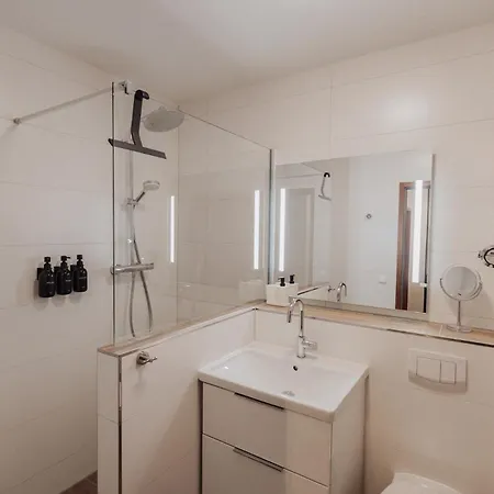 Appartement Helles 2 Mit Balkon Und Tiefgarage