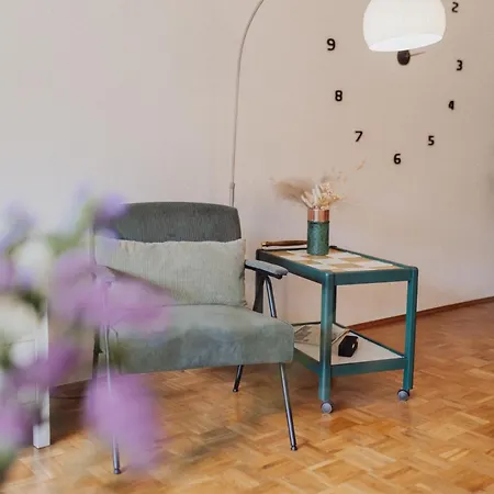 Helles 2 Mit Balkon Und Tiefgarage Appartement *