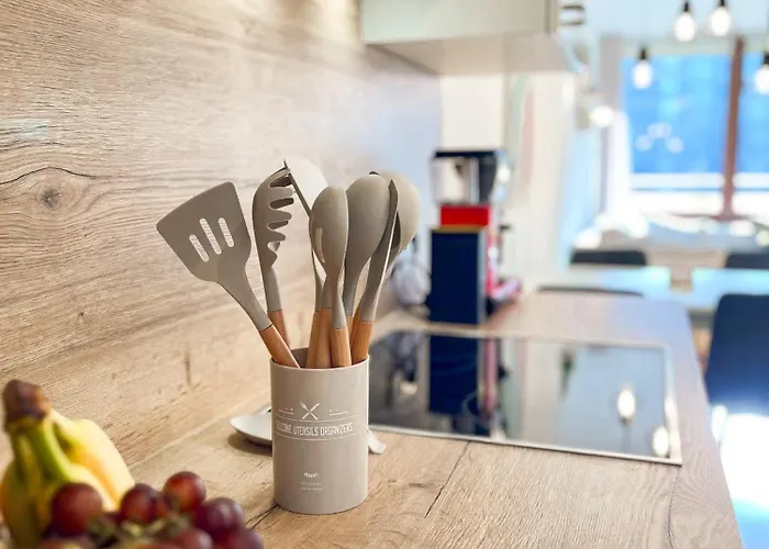 Helles 2 Mit Balkon Und Tiefgarage Apartamento *