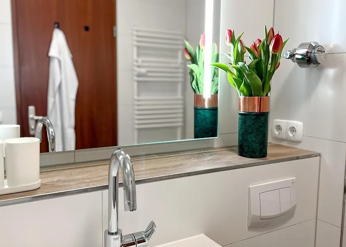 Helles 2 Mit Balkon Und Tiefgarage *