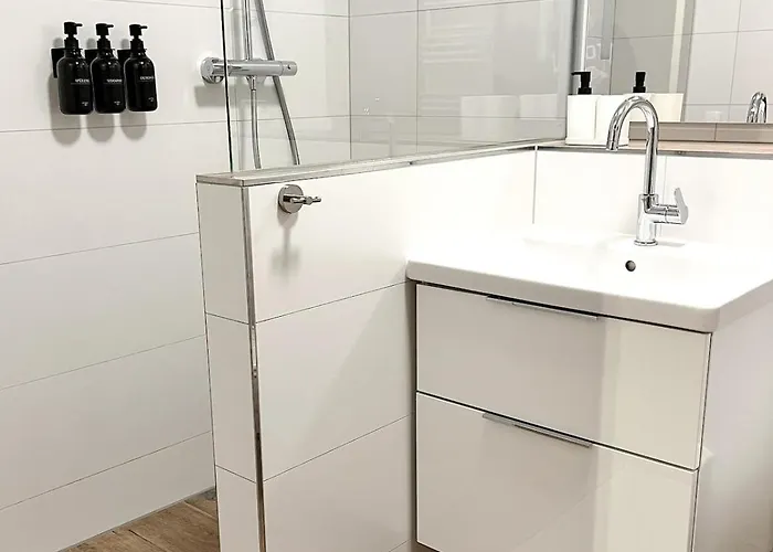 Helles 2 Mit Balkon Und Tiefgarage Apartamento